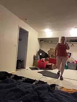 Lenaravenswood online show from May 23, 2026, 4:50 am