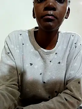 PetiteDoll 06 online show from April 18, 2026, 7:12 am