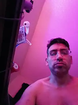  Ramone666 online show from January 5, 2026, 6:33 pm