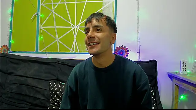 Snapshot of Lord_Apolo chatting on February 18, 2026, 12:56 pm Lord Apolo online show from February 18, 2026, 12:56 pm