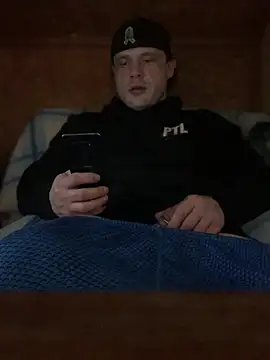 Snapshot of Ldnick69 chatting on March 17, 2026, 3:33 am Ldnick69 online show from March 17, 2026, 3:33 am