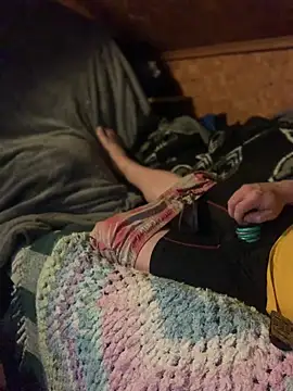 Snapshot of Ldnick69 chatting on April 14, 2026, 5:46 am Ldnick69 online show from April 14, 2026, 5:46 am