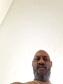 Snapshot of Rizzle9800 chatting on February 14, 2026, 6:54 am Rizzle9800 online show from February 14, 2026, 6:54 am