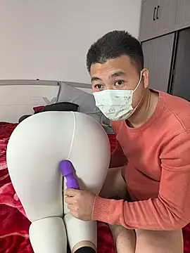 Snapshot of qwe522522 chatting on January 6, 2026, 8:51 am qwe522522 online show from January 6, 2026, 8:51 am