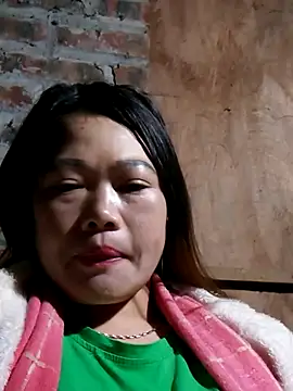 yana-zz online show from December 18, 2025, 3:18 pm