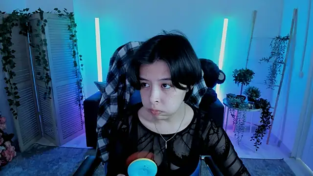 SirenMystiq online show from July 16, 2026, 10:21 am