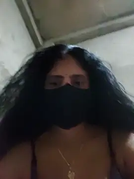 kanika05 online show from March 5, 2026, 8:43 am