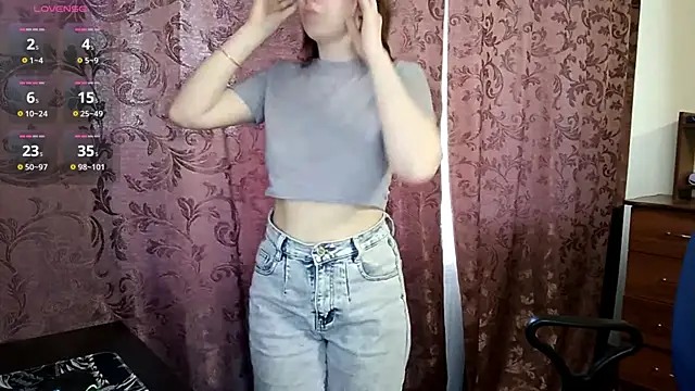 IleanaPishko online show from February 18, 2026, 9:38 am