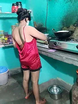 Cuple masti72 online show from May 31, 2026, 3:15 am