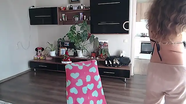 Snapshot of SofiaBoone chatting on December 17, 2025, 9:26 am SofiaBoone online show from December 17, 2025, 9:26 am