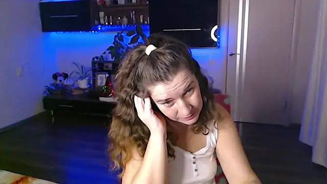 Snapshot of SofiaBoone chatting on December 18, 2025, 9:43 pm SofiaBoone online show from December 18, 2025, 9:43 pm