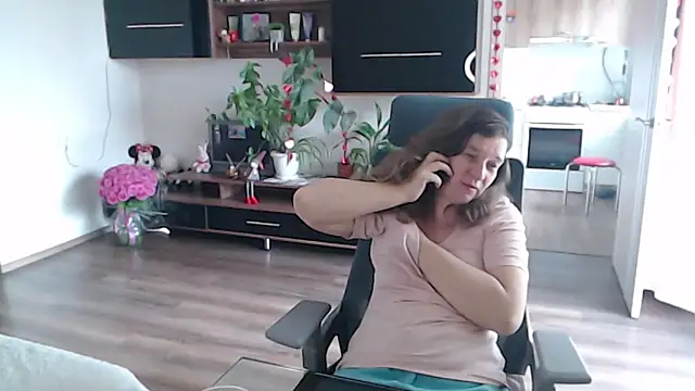 Snapshot of SofiaBoone chatting on February 16, 2026, 7:48 am SofiaBoone online show from February 16, 2026, 7:48 am
