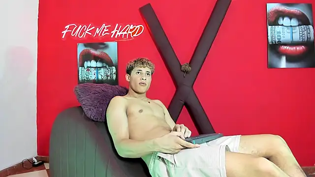 Snapshot of YOUNG_GUYS1 chatting on February 27, 2026, 1:27 am YOUNG GUYS1 online show from February 27, 2026, 1:27 am