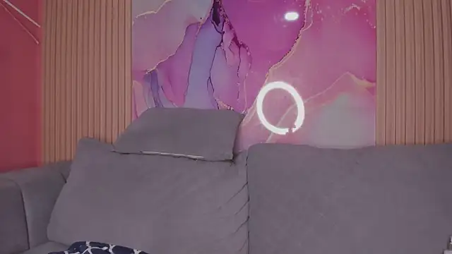 TiifanyGrey online show from April 8, 2026, 1:44 pm