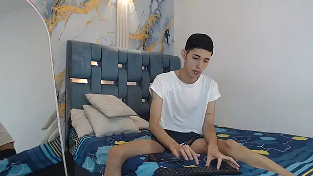 SWEET RABBIT1 online show from February 10, 2026, 7:07 pm