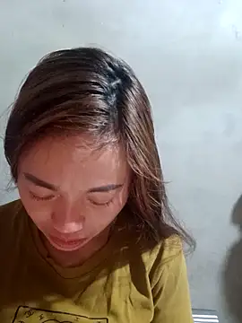 Snapshot of little-effy chatting on March 25, 2026, 8:26 pm little-effy online show from March 25, 2026, 8:26 pm