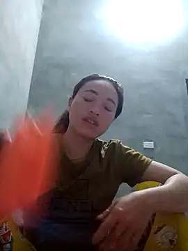 Snapshot of little-effy chatting on March 27, 2026, 5:34 pm little-effy online show from March 27, 2026, 5:34 pm