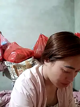 Snapshot of little-effy chatting on March 30, 2026, 12:22 am little-effy online show from March 30, 2026, 12:22 am