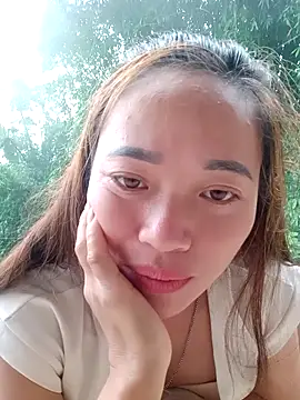 little-effy online show from May 21, 2026, 2:18 am