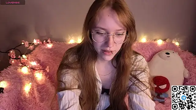 EmmaPratt online show from January 14, 2026, 1:11 am