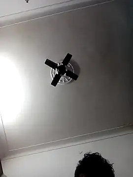 Snapshot of kusbu0077 chatting on February 18, 2026, 7:10 pm kusbu0077 online show from February 18, 2026, 7:10 pm