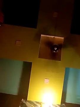 kusbu0077 online show from April 6, 2026, 1:01 pm