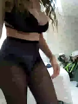 NovaMia online show from February 16, 2026, 8:32 am