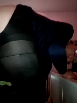 Olivassl22 online show from March 13, 2026, 11:33 pm