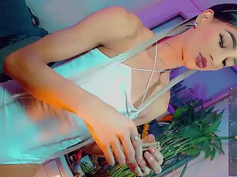 agathaferrer3 online show from March 22, 2026, 4:32 pm