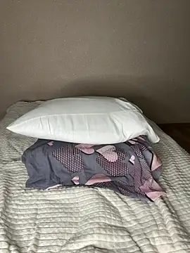 Snapshot of HelloAsh123 chatting on February 1, 2026, 6:50 pm HelloAsh123 online show from February 1, 2026, 6:50 pm