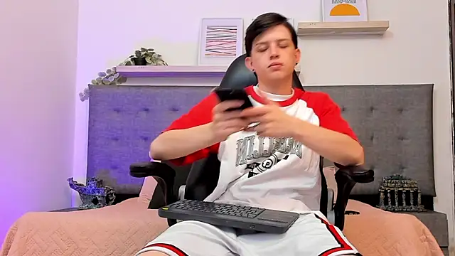 sebastamayo  online show from March 17, 2026, 6:28 am