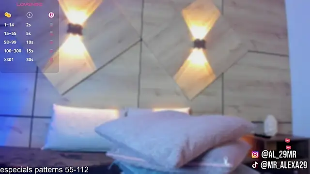 sussan fox  online show from March 31, 2026, 7:58 pm