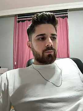 berke3424 online show from February 5, 2026, 1:32 am