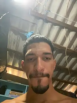 Snapshot of rocchw chatting on April 5, 2026, 4:15 pm rocchw online show from April 5, 2026, 4:15 pm