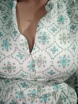 teena-11 online show from January 9, 2026, 3:59 pm