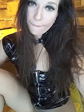 Darina1991 online show from April 14, 2026, 9:10 pm