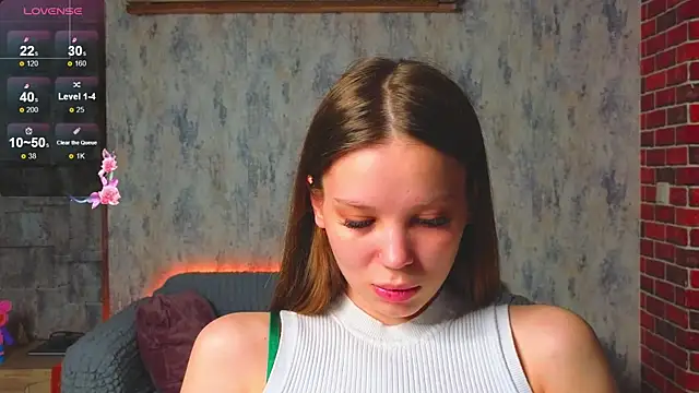 Cara Sweet1 online show from May 12, 2026, 5:43 pm