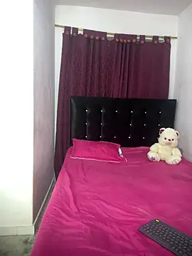 Sophia Moons  online show from February 2, 2026, 12:53 am