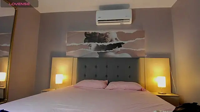 EVANGELIINE 21 online show from February 12, 2026, 6:47 pm