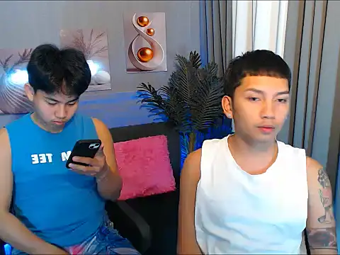 dylan hardfucker online show from February 18, 2026, 12:56 pm