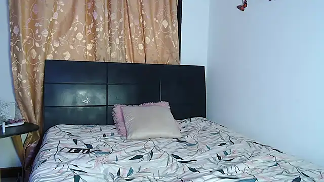 Hot Horney699 online show from April 16, 2026, 6:52 pm