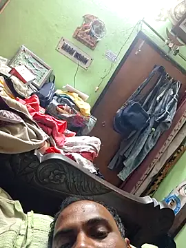 Snapshot of Mr-Mrs-couple chatting on February 1, 2026, 7:45 pm Mr-Mrs-couple online show from February 1, 2026, 7:45 pm