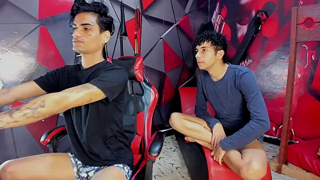 Hot Boys Without Limits online show from January 14, 2026, 4:07 am