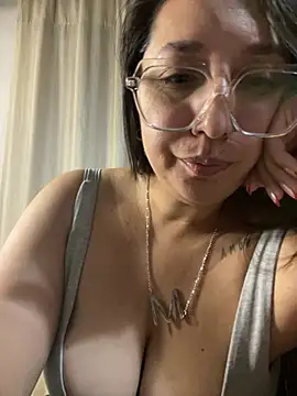 Soy maiaa4 online show from February 6, 2026, 3:00 am