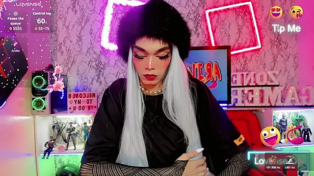 camila vasquez  online show from December 13, 2025, 7:53 pm