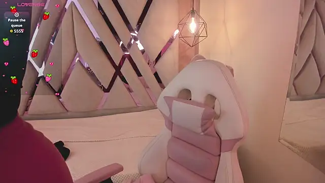 Lovely-martina online show from February 5, 2026, 12:43 pm