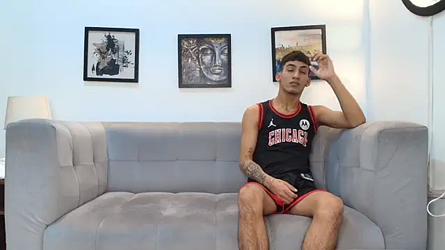 DIAMOND BLACKS online show from February 21, 2026, 7:42 am