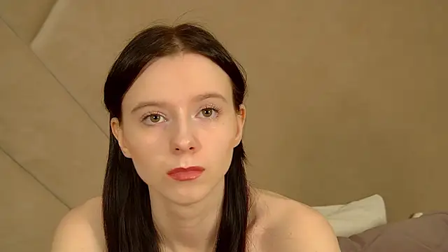 ArinaKubrick online show from April 8, 2026, 4:29 pm