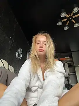 Snapshot of sssativa_more chatting on April 6, 2026, 2:53 am sssativa more online show from April 6, 2026, 2:53 am