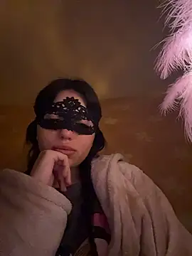 SilkyMira online show from March 26, 2026, 9:09 pm